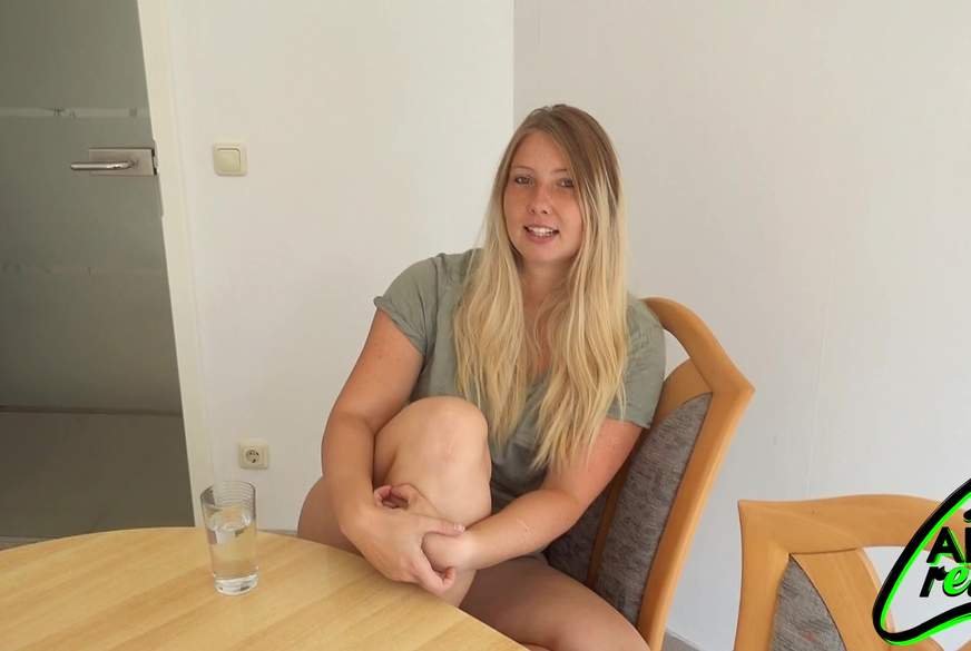 Zum Geburtstag schenkt mir S********y seinen S*****z von CaroCream