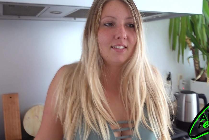 Urlaubsgeil! Dein Freund s*****t in mich rein von CaroCream