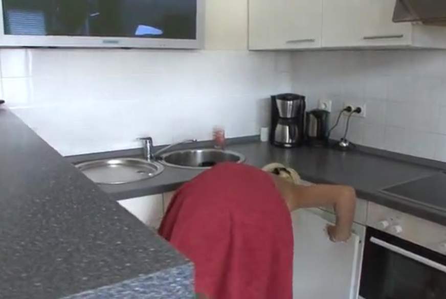 F****n-BITTE: NOTGEILES F****tÜCK VERFÜHRT KLEMPNER