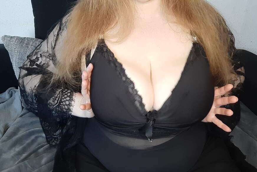 Dein S*****z ist zu klein für meine Brüste von CurlyDreams pic4