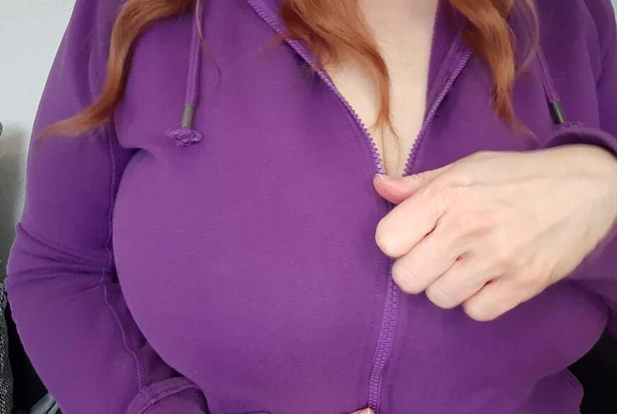 CurlyDreams: Gib mir deine F*******e auf meine d**ken Titten - Kurzclip