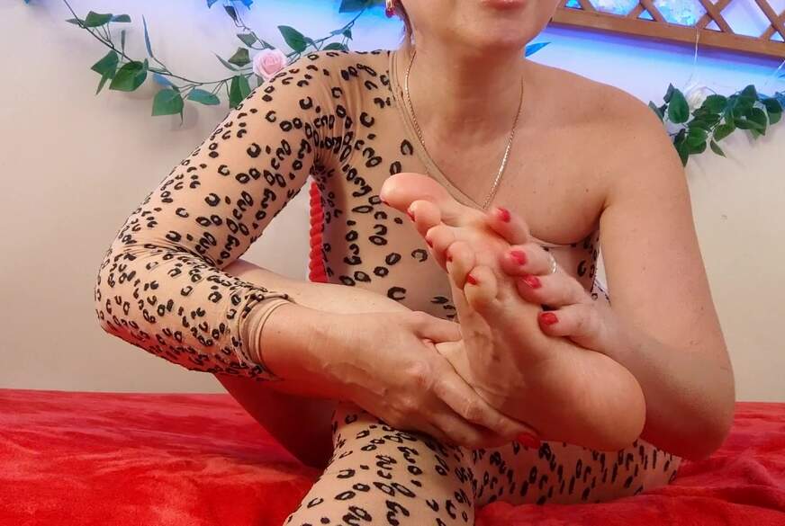 Livecamgirl: Wet, warm, and oh so slippery