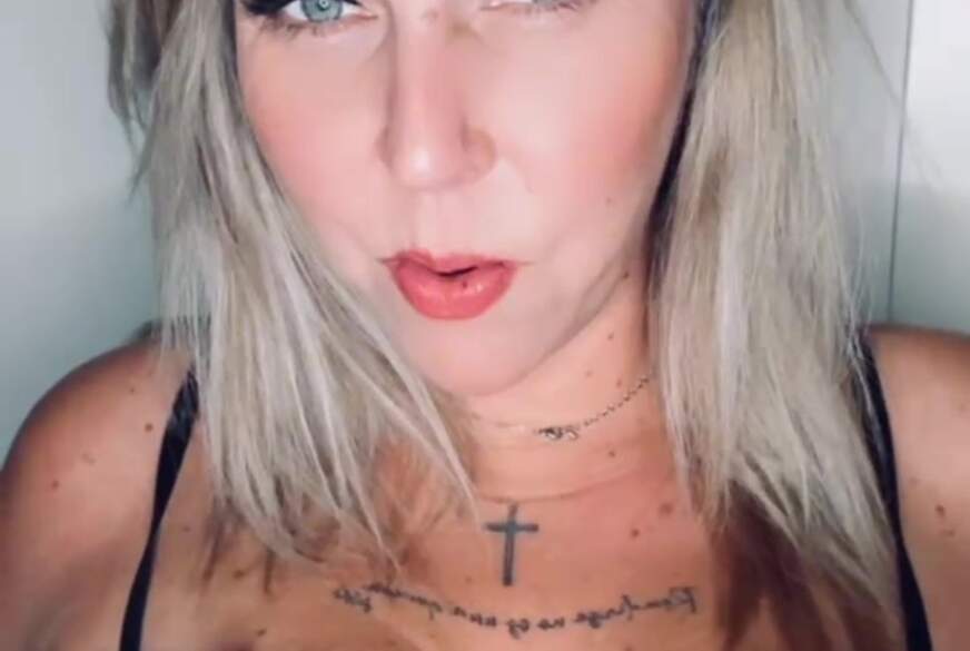 HotAurelie: Wenn die M****i q**lmt....