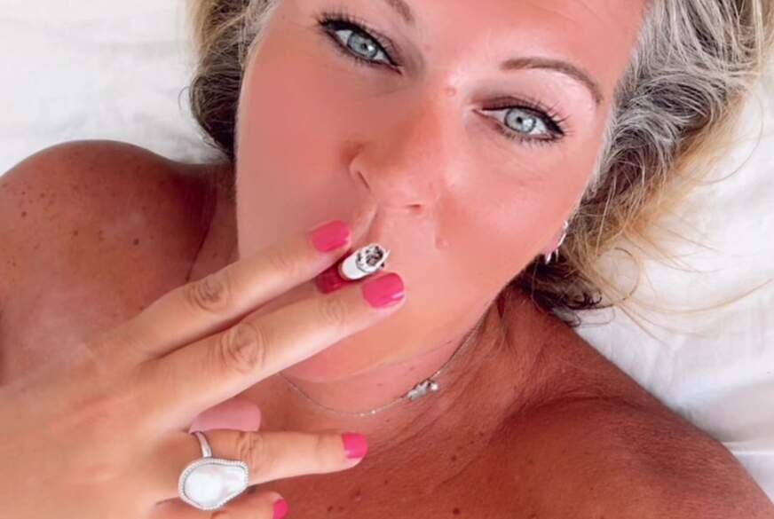 Die Zigarette danach von HotAurelie