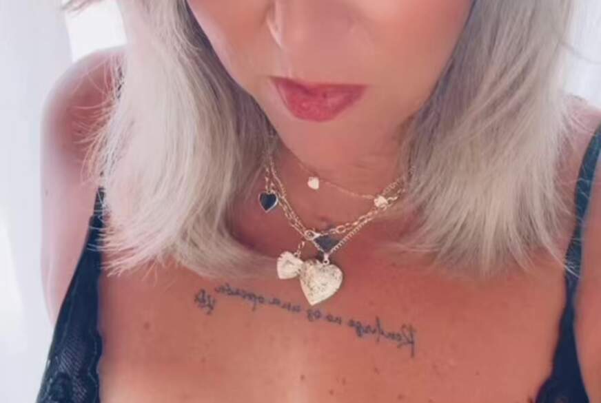 HotAurelie: Komm und beobachte mich!