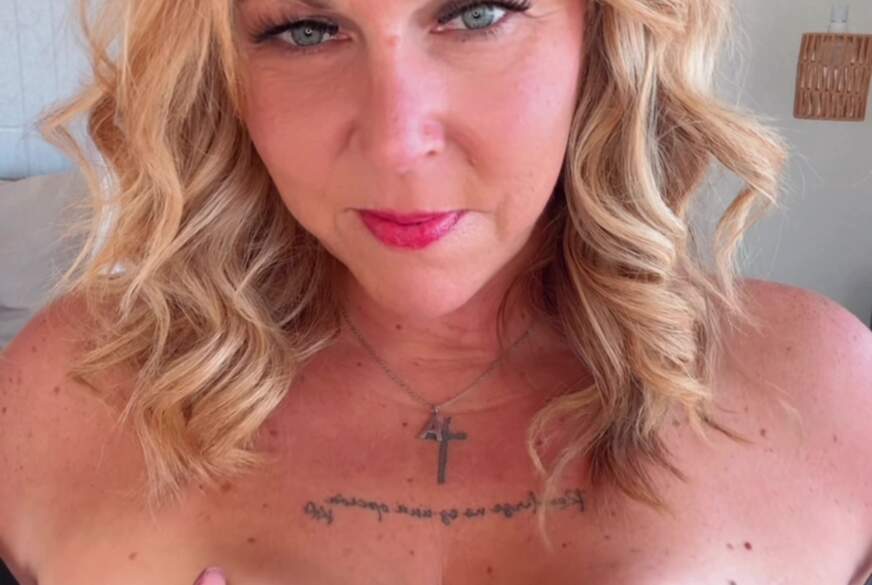 HotAurelie: Hast du auch so Lust?