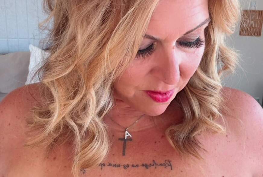 HotAurelie: Hast du auch so Lust?
