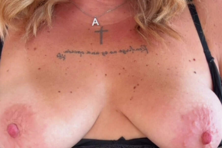 HotAurelie: Hast du auch so Lust?