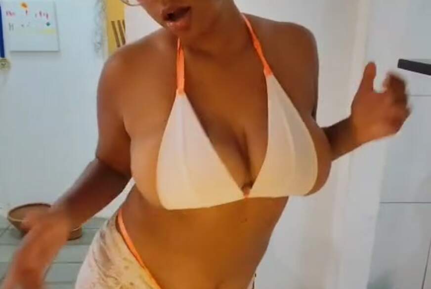 Catharina01: sinnlicher und köstlicher Tanz