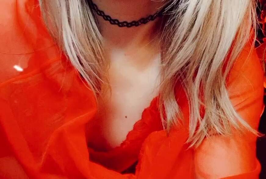 In sündig roter Spitze von desireHeidi