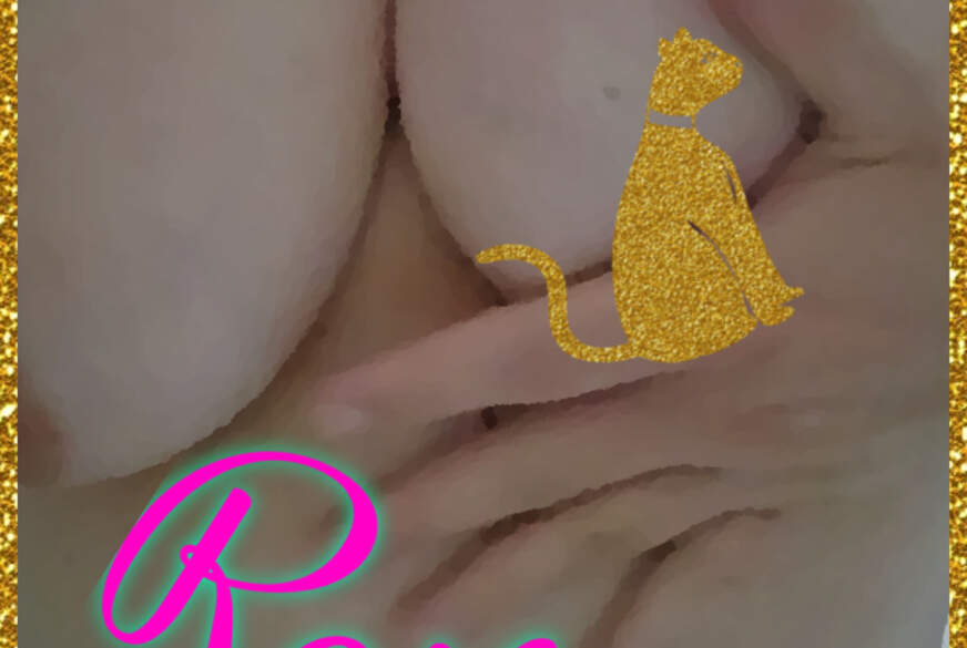 Spontan meine geilen Titten geknetet von GoldBBW89 pic3