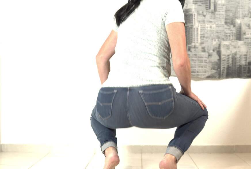 WUNSCHVIDEO Ich habe meiner P**slaune freien Lauf gelassen und in die Jeans g*****t von SkinnylegsNina pic3