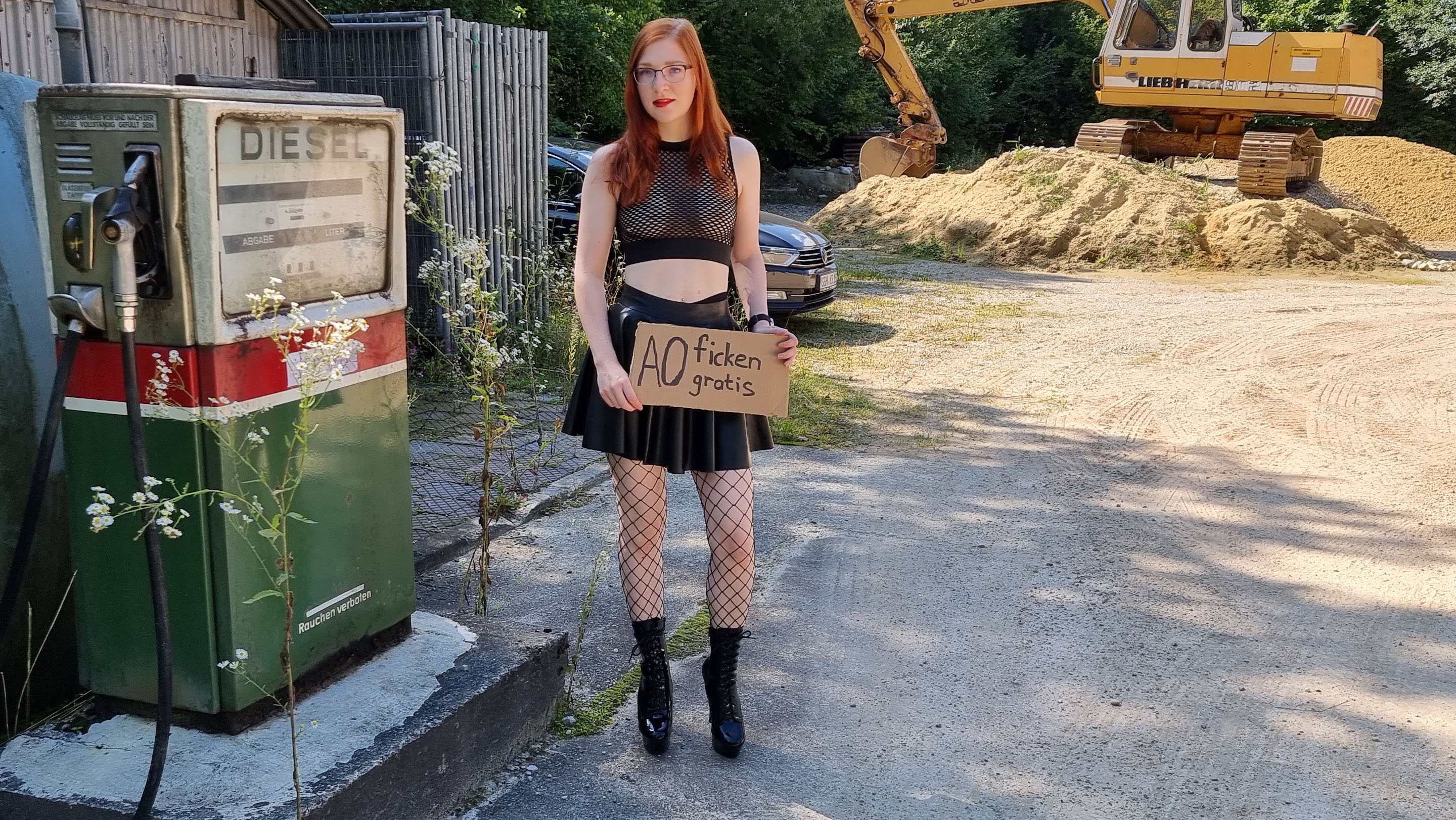 Meine perverseste Erfahrung als Hobbyhure!!! Da habe ich mich ja mal wieder in was reingeritten.
Ich habe eine Wette gegen eine Freundin verloren und sie meinte \