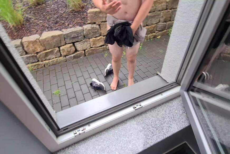 FinaFoxy: Wenn das meine Freundin weiß! User heimlich im Hotel a*******t
