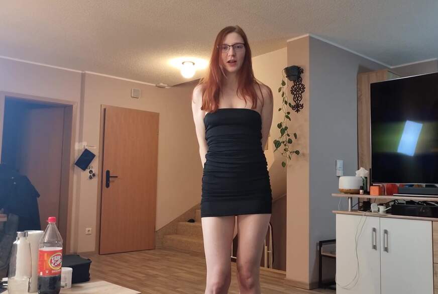 FinaFoxy: Stiefp***s Kumpel w****t ständig! Befriedige ich ihn?