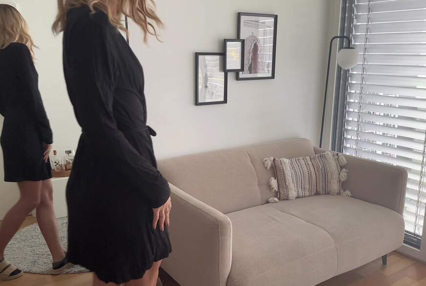 Arabella-Spitz: Was werden meine Freunde sagen? In Unterwäsche auf einer FSK 18 Seite!