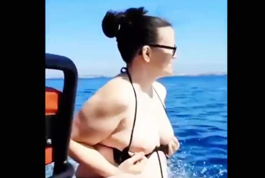 Urlaub, Pool und pure Lust. Vom Schwimmen zum Orgasmus von Sexy-L**er2023 pic4