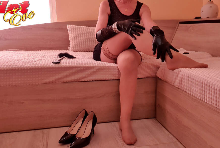 HotEve: Hast Du Lust meine Füße zu verwöhnen?