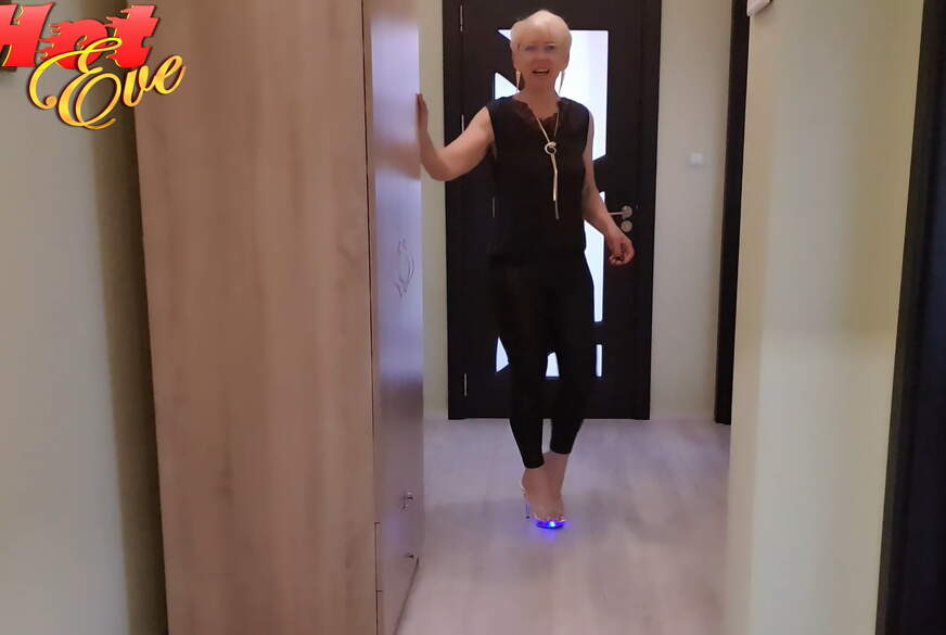 HotEve: Das Klackern meiner High Heels wird immer lauter... spürst du schon dieses Kribbeln?