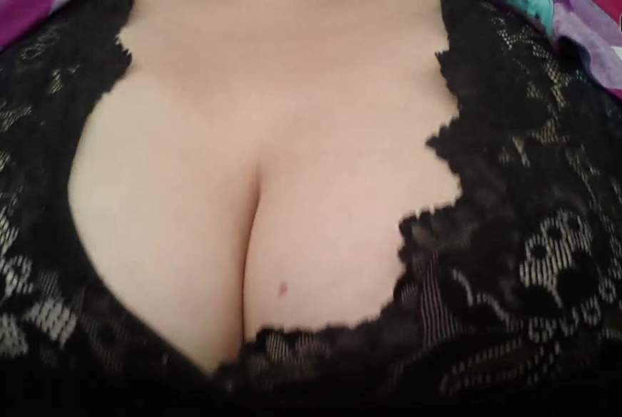 Samara: Topless