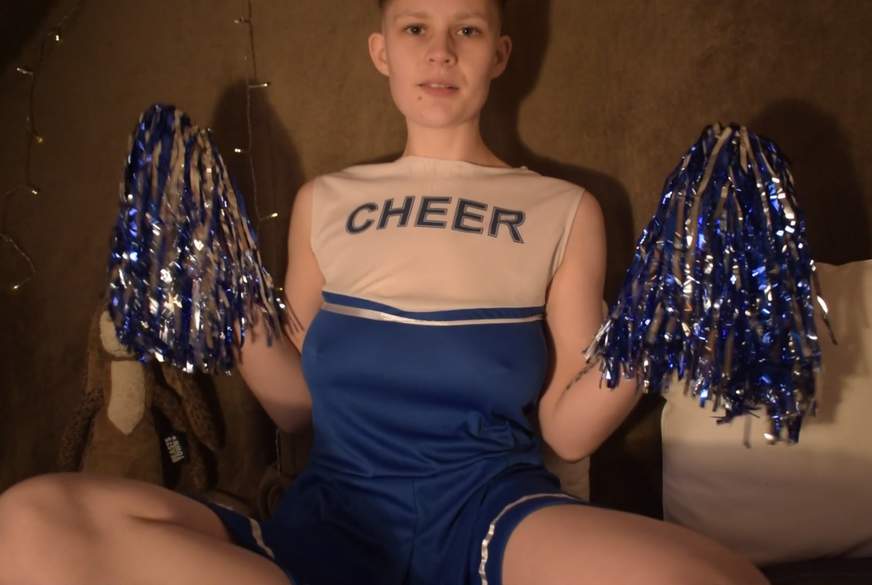 Cheerleader M****i 2 von YoungKim pic1