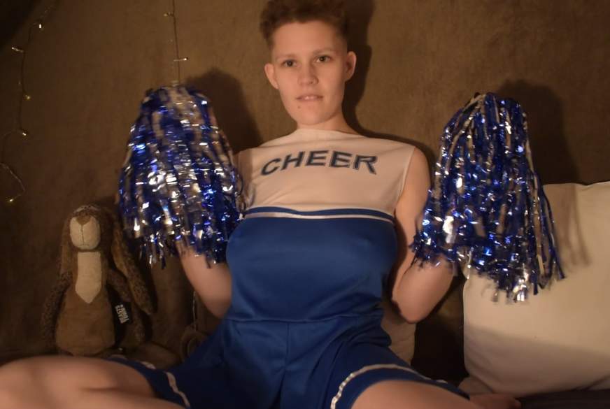 Cheerleader M****i 2 von YoungKim pic3