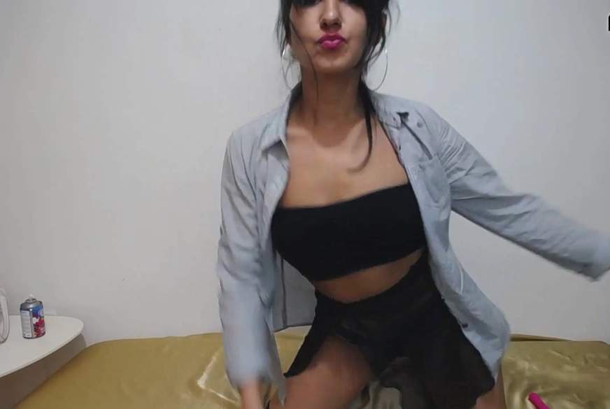 AischaJade: Bin wieder LIVE von meiner CAM besuch mich und lass uns SPAß haben