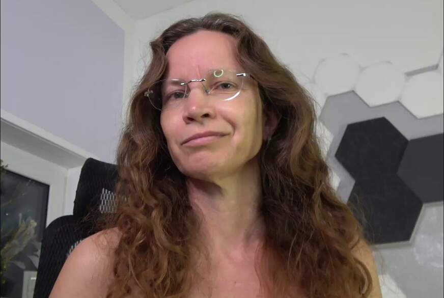 AnnikaRose: Ich w***s dich nackt ab