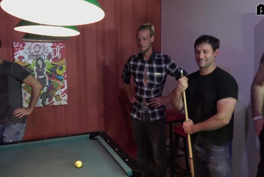 Wilde O***e in der Spielothek Teil 1 von SophiaGold pic1