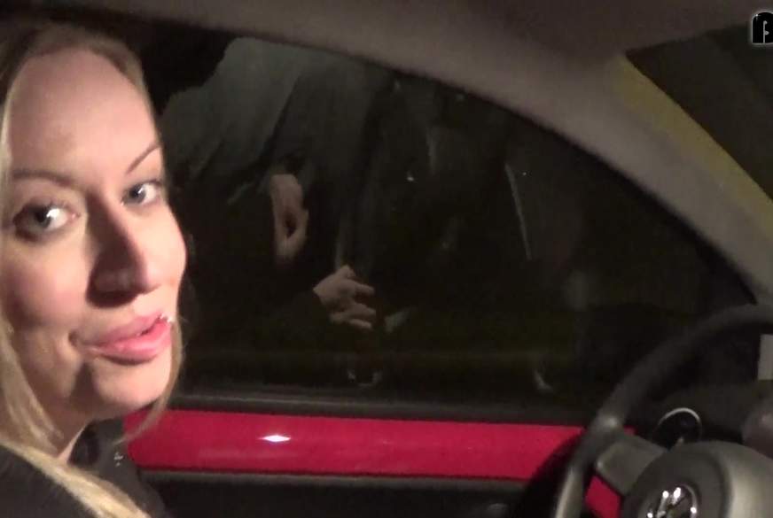 Nachts an der Tanke! Angequatscht  und abgeschleppt von SophiaGold