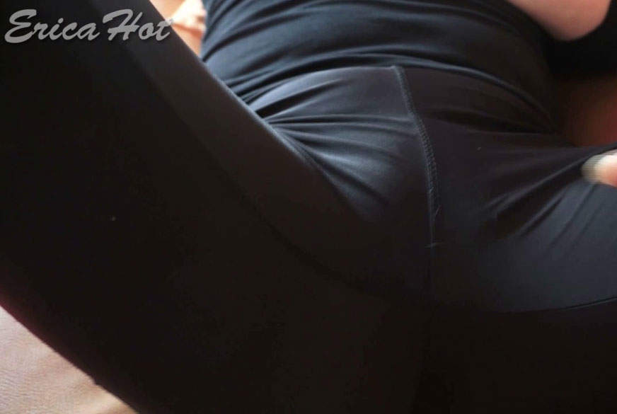EricaHot: Nachbar w****t meine M****i zum Orgasmus