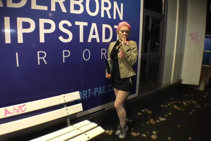 GEIL AM FLUGHAFEN - Outdoor Dildospiele und Publicp**s von IndreBaltic