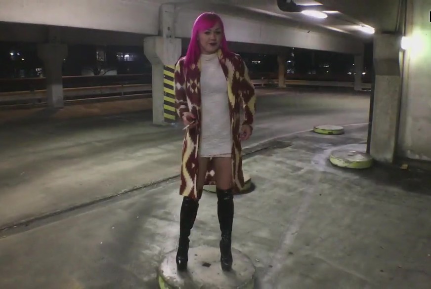 IndreBaltic: P****n im Uni Parkhaus -  Public P**s