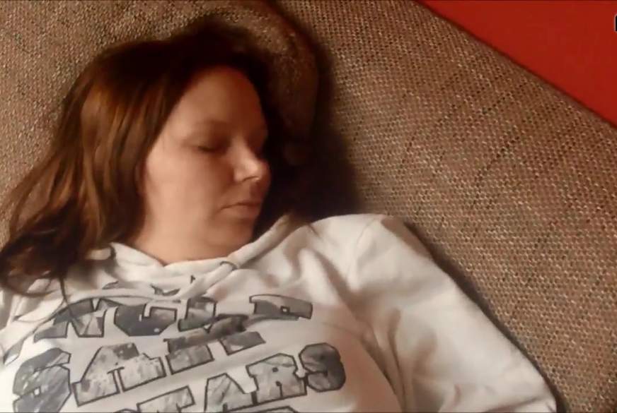 Aus dem Mittagschlaf g*****t von FunnyDany pic2