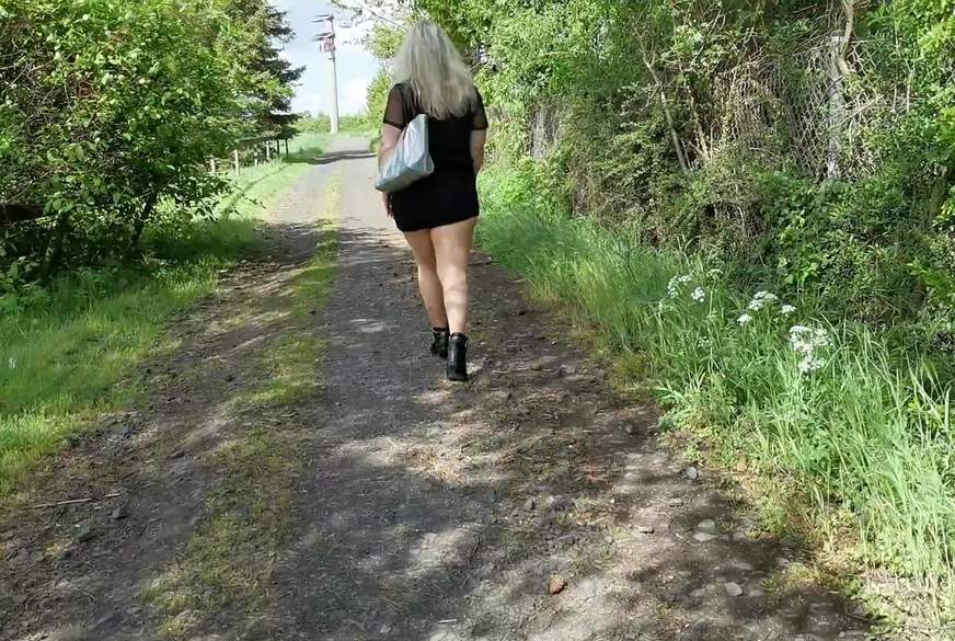 Outdoor Nylonfetisch von Sandybigboobs pic4