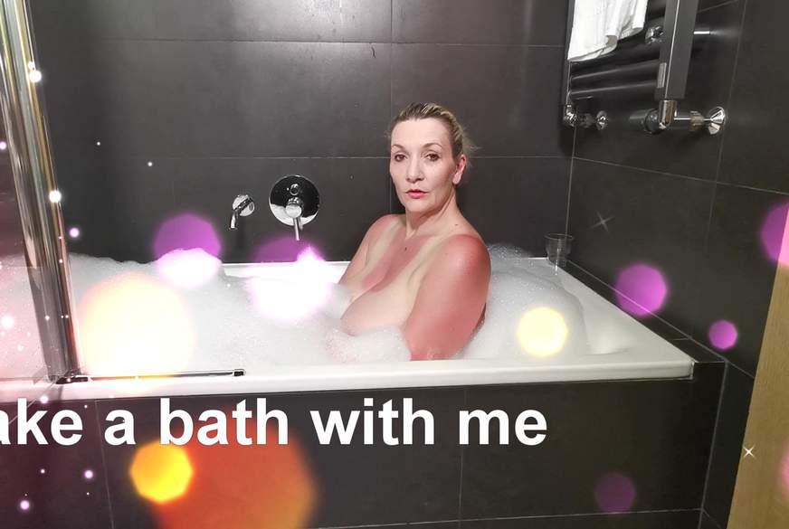 take a bath with me von Sandybigboobs pic1