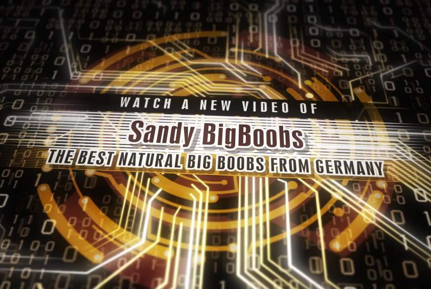 Sandybigboobs: Boobflash im Atlantik