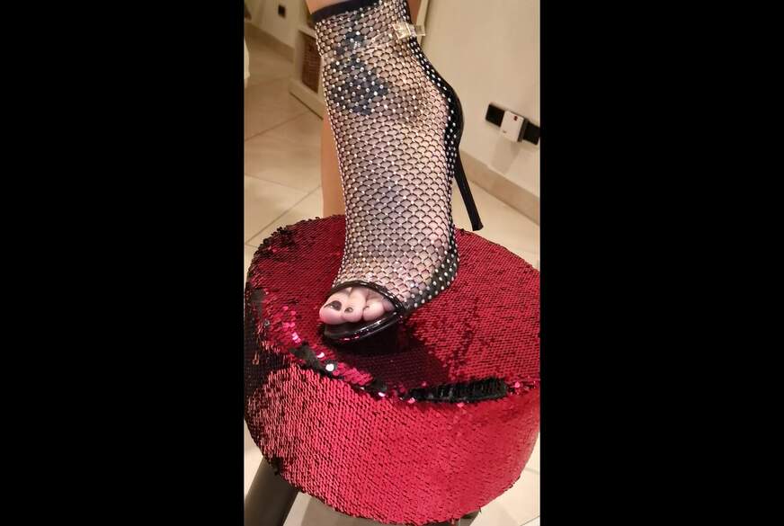 Sandybigboobs: new Shoes