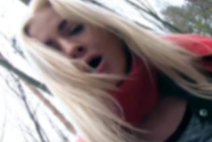 Im POV Style mitten im Wald a*******t! von KleineMiriam