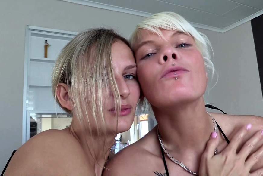 Stacy-Lou: Heiße Lesbospiele mit Jenny Smart