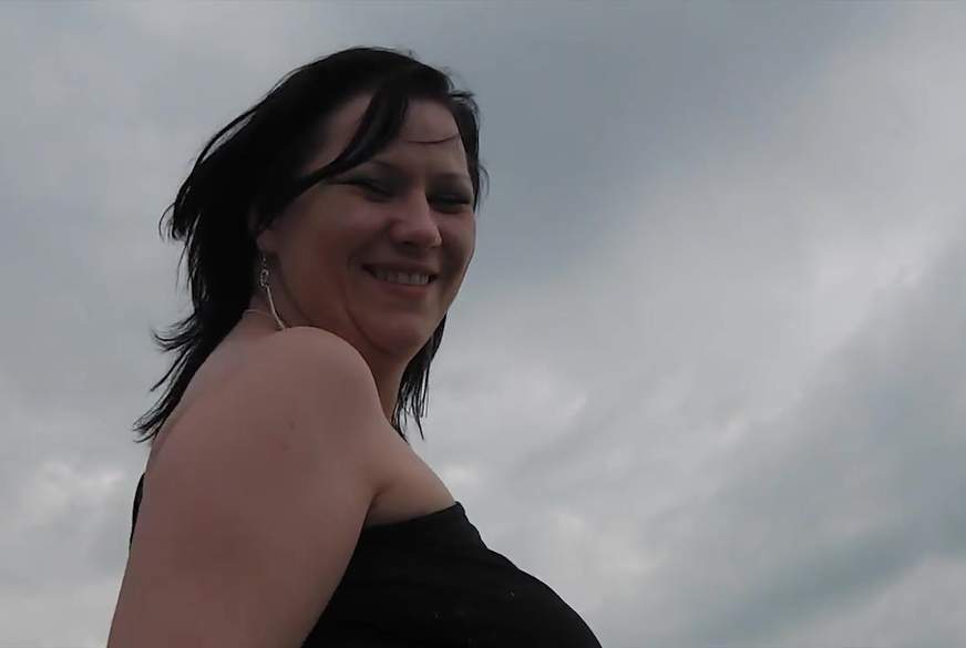 Public - Auf der Brücke a*********t von AmyFoxxx pic1