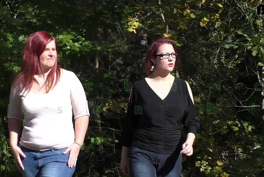 AmyFoxxx: Zwei Schnecken müssen Pipi