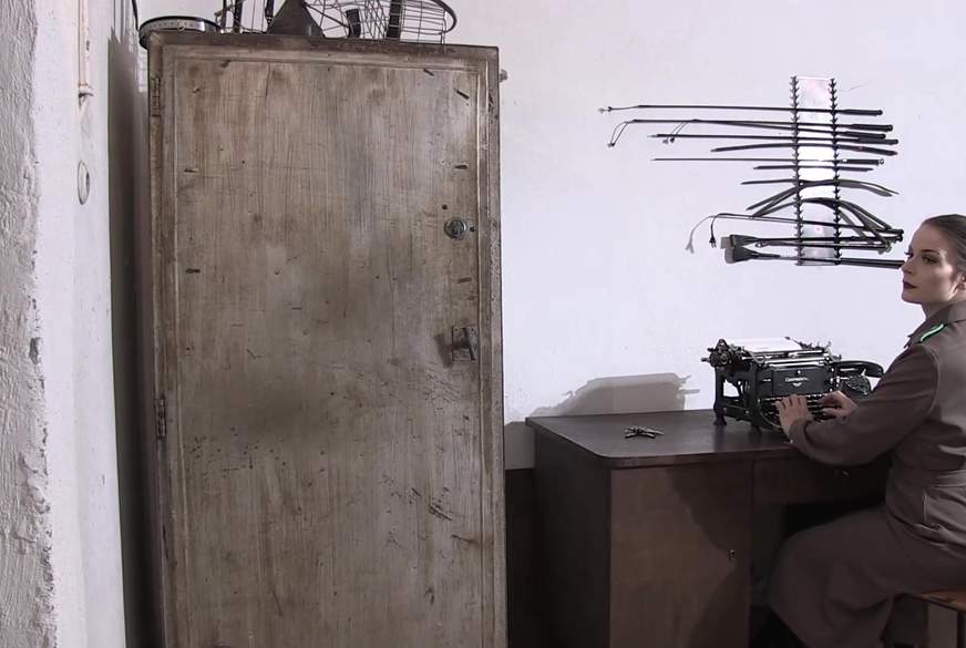 Antritt zur Leibesvisitation von NovaNilla