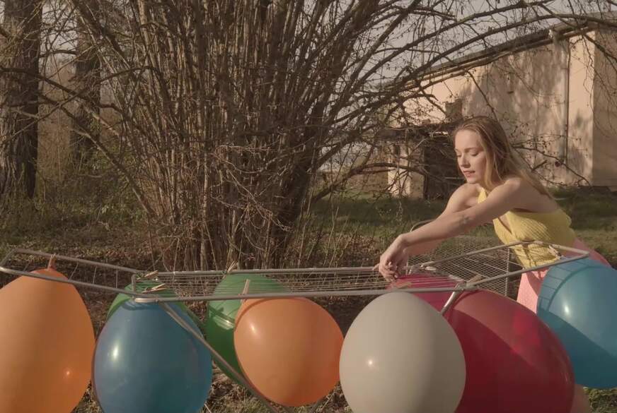 Pop and p**s the baloon-laundry von NovaNilla pic3