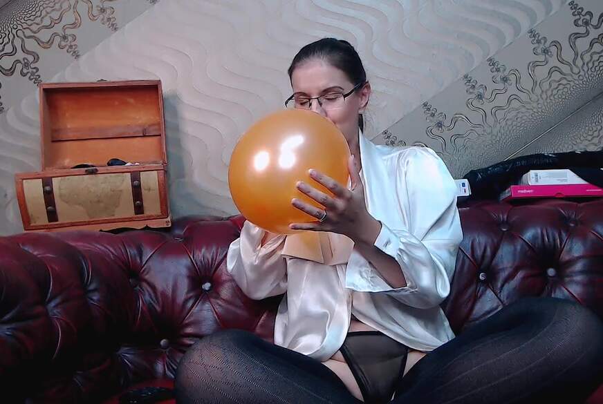 NovaNilla: looner fun and masturbation