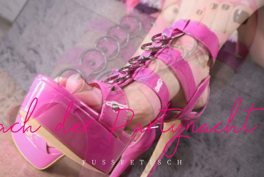 Fußfetisch - Nach einer langen Partynacht von JanaLogan