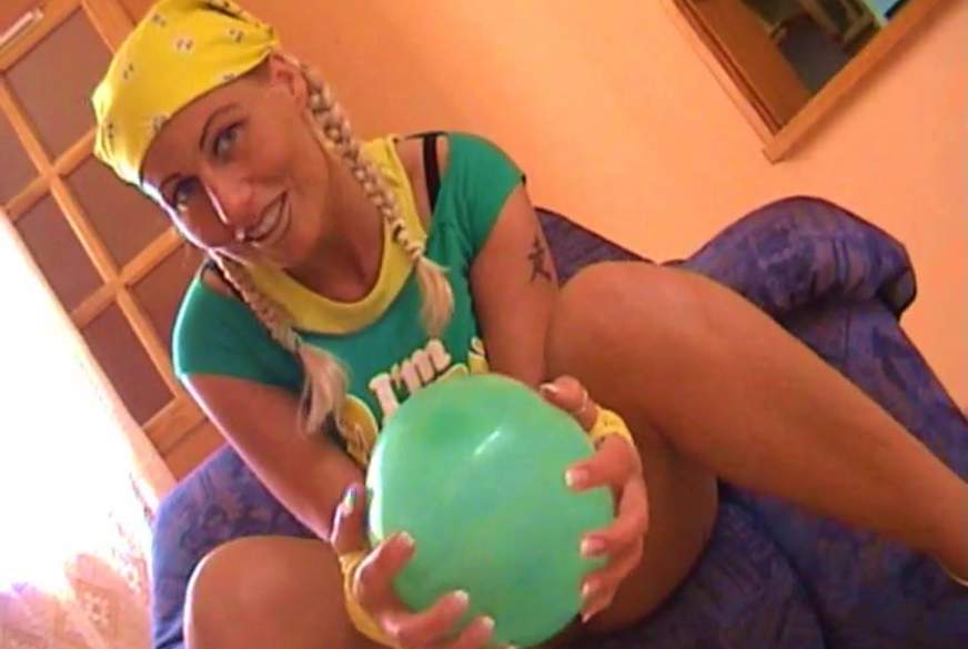 Sexy Ballonspiele von Xtrem-Babe pic3