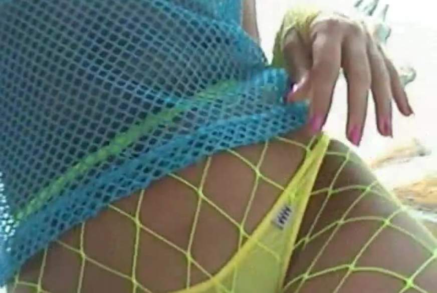 Xtrem-Babe: Meine Yellow Cameltoe F***e