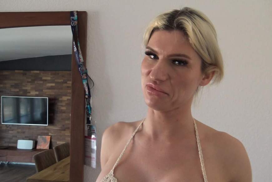 TSLadyKimWagner: Notruf S****a! Kann er helfen???