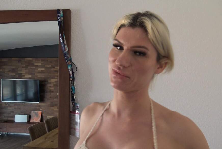 TSLadyKimWagner: Notruf S****a! Kann er helfen???